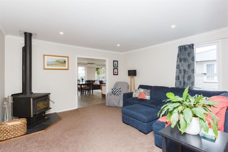 Photo of property in 5 Ilford Place, Awapuni, Palmerston North, 4412