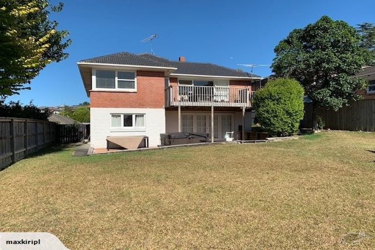 Photo of property in 17 Margaret Place, Milford, Auckland, 0620