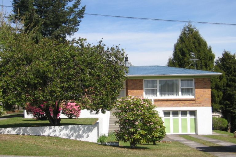 Photo of property in 14 Edmund Road, Mangakakahi, Rotorua, 3015