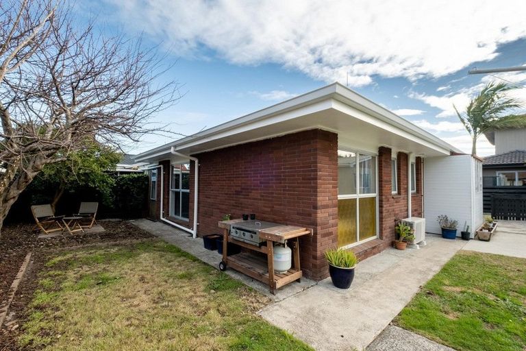 Photo of property in 2/45 Dickson Road, Papamoa Beach, Papamoa, 3118