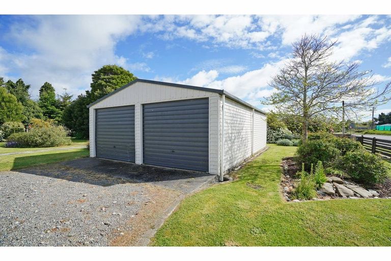 Photo of property in 33 Clifden Highway, Tuatapere, 9620