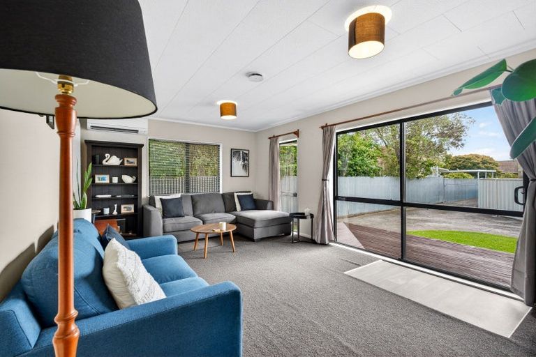 Photo of property in 2/27 Nuffield Avenue, Marewa, Napier, 4110