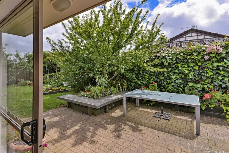 Photo of property in 23 Sandwick Drive, Weymouth, Auckland, 2103