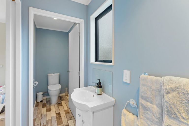 Photo of property in 7 James Street, Waikawa Beach, Manakau, 5573