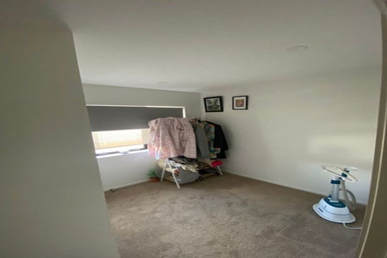 Photo of property in 7b Poruru Close, Papakura, 2110