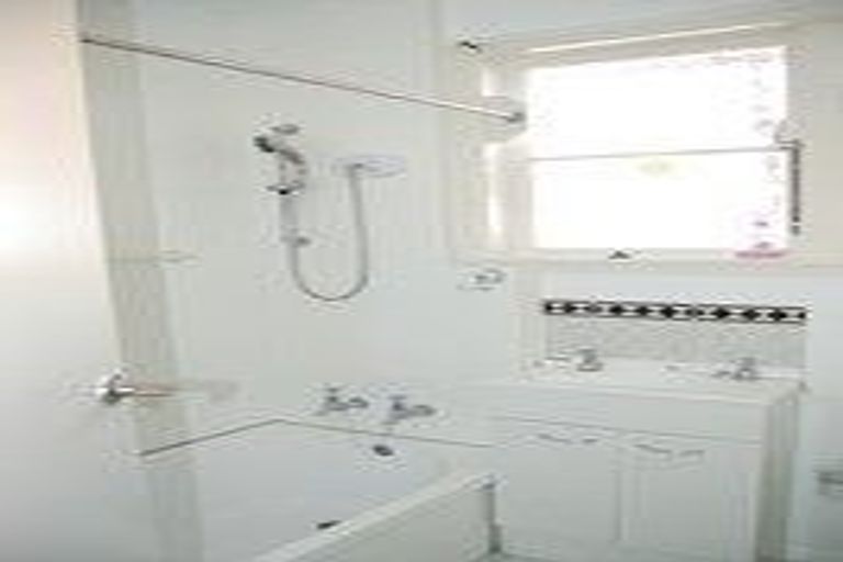 Photo of property in 2/117 Frankley Road, Frankleigh Park, New Plymouth, 4310