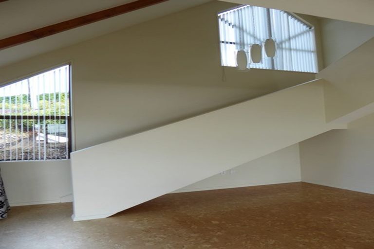 Photo of property in 16 Shortland Street, Caversham, Dunedin, 9011