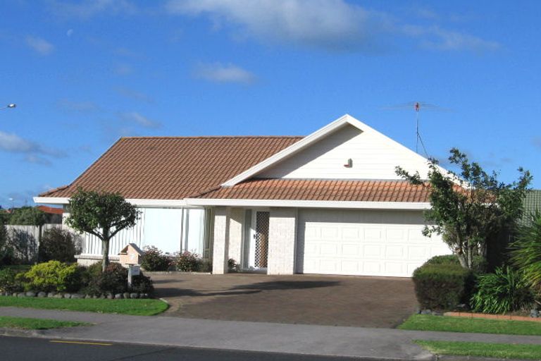 Photo of property in 2/61 Clydesdale Avenue, Somerville, Auckland, 2014