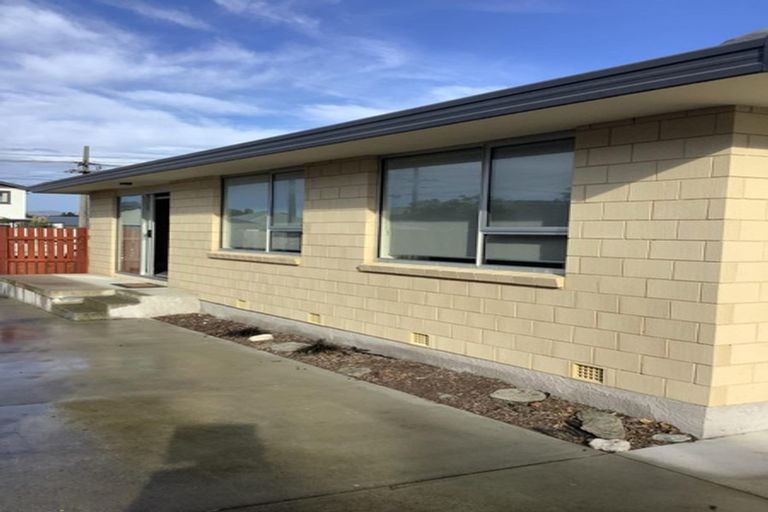 Photo of property in 2/112 Tedder Avenue, North New Brighton, Christchurch, 8083