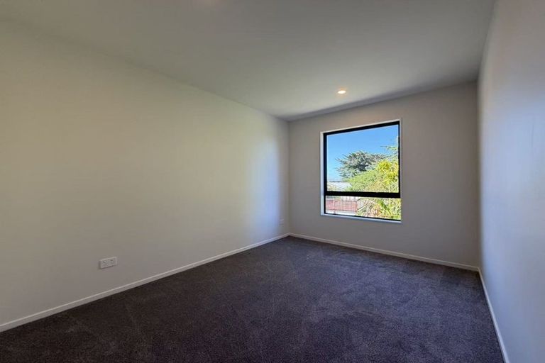 Photo of property in 140d Edgewater Drive, Pakuranga, Auckland, 2010