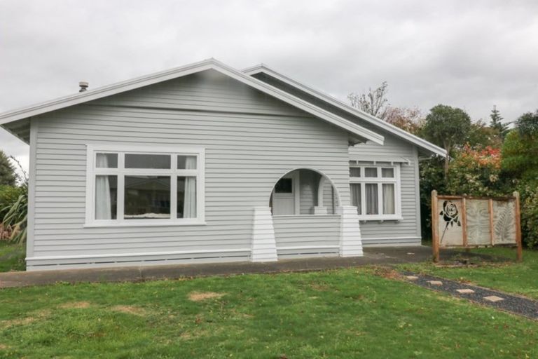 Photo of property in 68 Barraud Street, Dannevirke, 4930