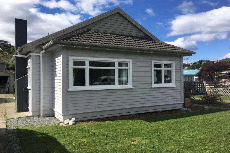 Photo of property in 129 Toi Toi Street, Toi Toi, Nelson, 7010