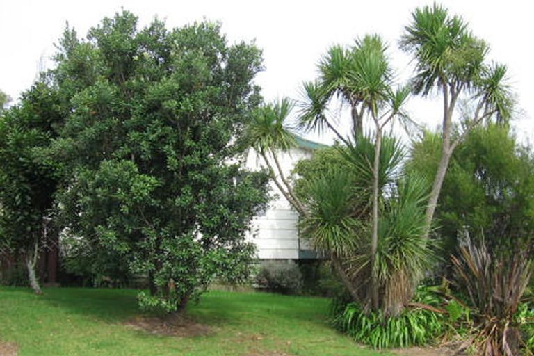 Photo of property in 2/4 Kahikatea Place, Ranui, Auckland, 0612
