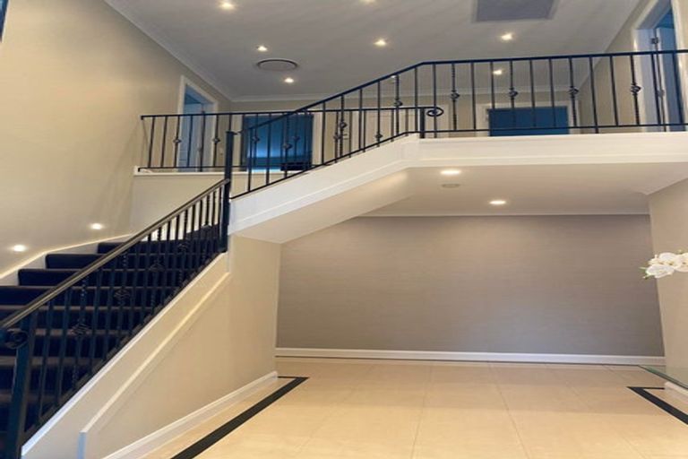 Photo of property in 2 Blundell Way, Heretaunga, Upper Hutt, 5018