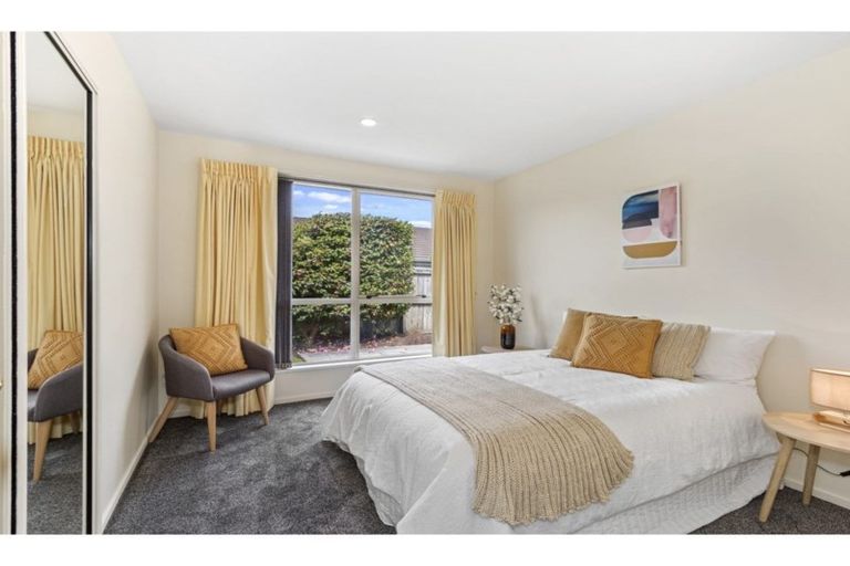 Photo of property in 19 Thornlea Place, Halswell, Christchurch, 8025