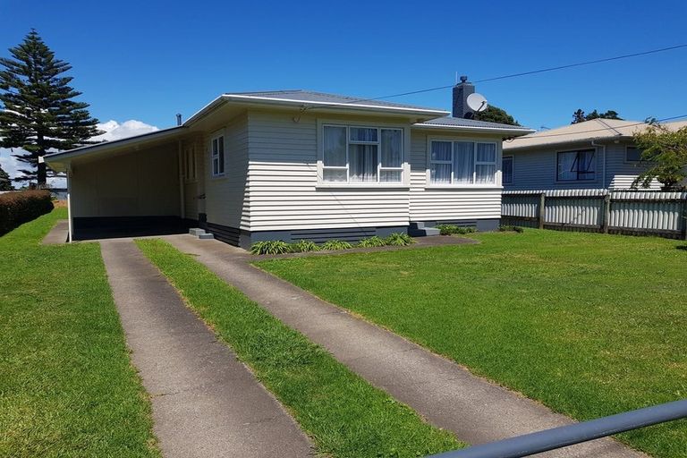 Photo of property in 7 Brookes Terrace, Waitara, 4320