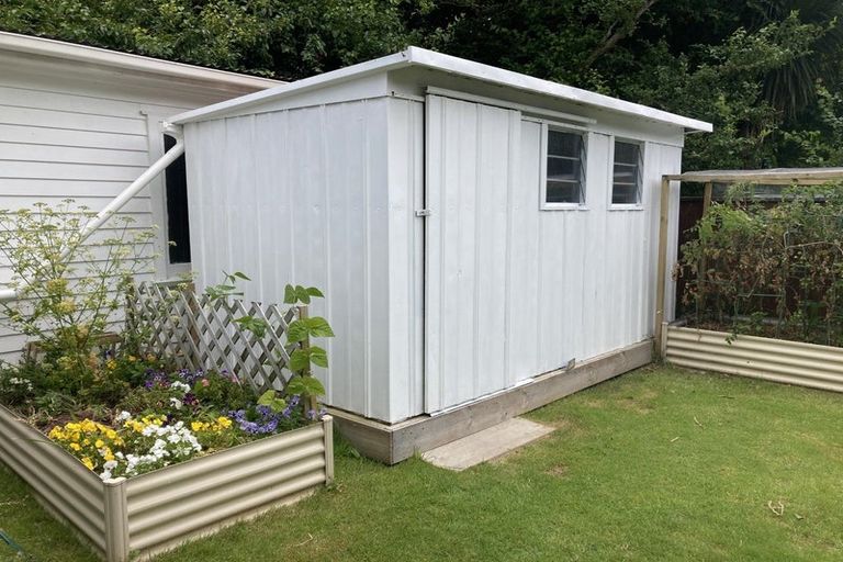 Photo of property in 17a Heather Grove, Fairfield, Lower Hutt, 5011