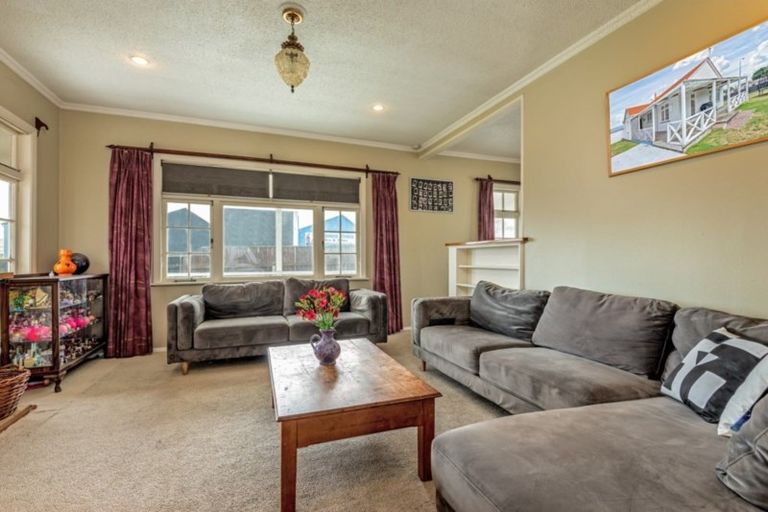 Photo of property in 1006 Tremaine Avenue, Roslyn, Palmerston North, 4414