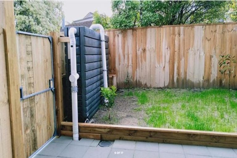 Photo of property in 4b Wattle Road, Sunnyvale, Auckland, 0612