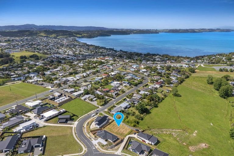 Photo of property in 15 Kia Kaha Drive, Snells Beach, 0920