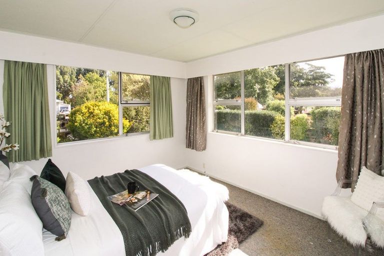 Photo of property in 78 Victoria Street, Carterton, 5713