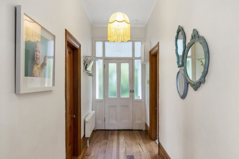 Photo of property in 82 Todman Street, Brooklyn, Wellington, 6021