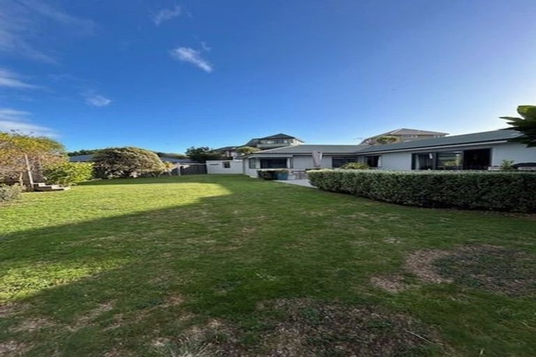 Photo of property in 4 Padstow Place, Camborne, Porirua, 5026