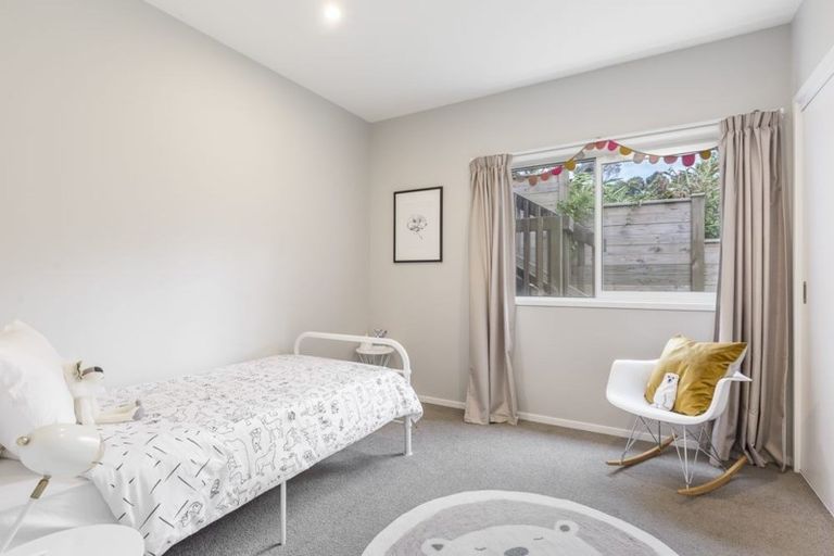 Photo of property in 35a Taurus Crescent, Beach Haven, Auckland, 0626