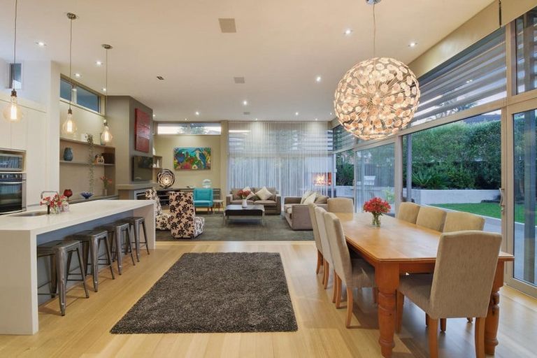 Photo of property in 12 Highlight Parade, Te Atatu South, Auckland, 0610