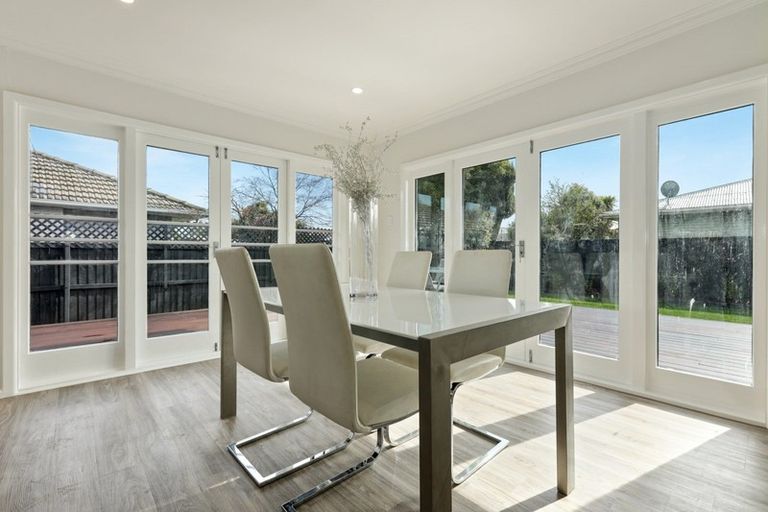 Photo of property in 117 Blighs Road, Strowan, Christchurch, 8052