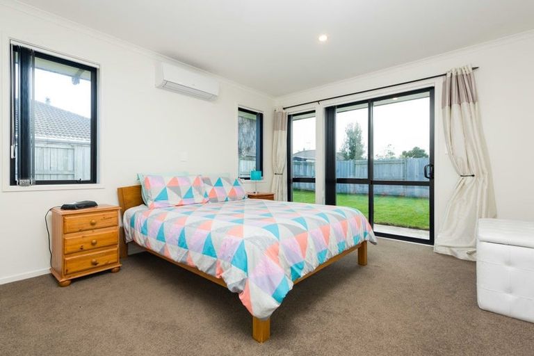 Photo of property in 15 Lewknor Drive, Papamoa Beach, Papamoa, 3118