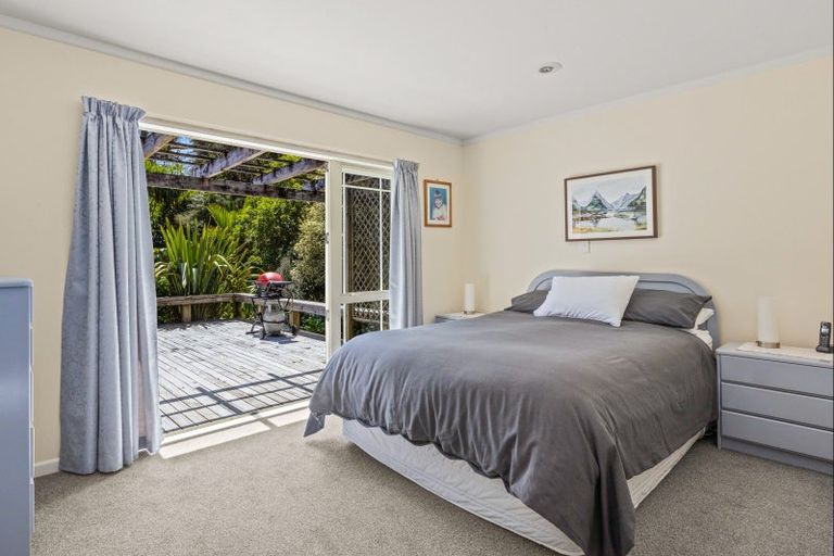 Photo of property in 1527 Weranui Road, Wainui, Silverdale, 0994