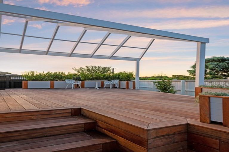 Photo of property in 85 Beachville Road, Redcliffs, Christchurch, 8081