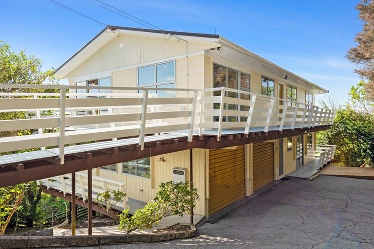 Photo of property in 39 Forest Lake Road, Forest Lake, Hamilton, 3200