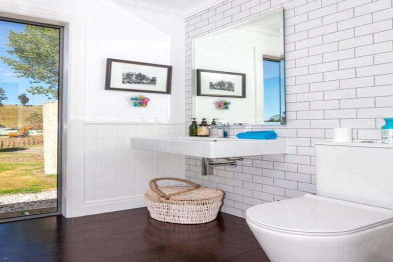 Photo of property in 2121a Waihi Whangamata Road, Whiritoa, Whangamata, 3691