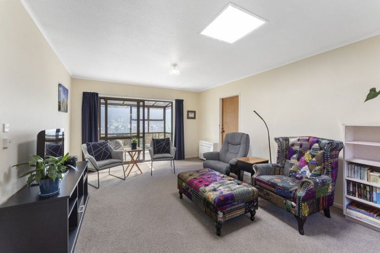 Photo of property in 29b Hinau Street, Tawa, Wellington, 5028