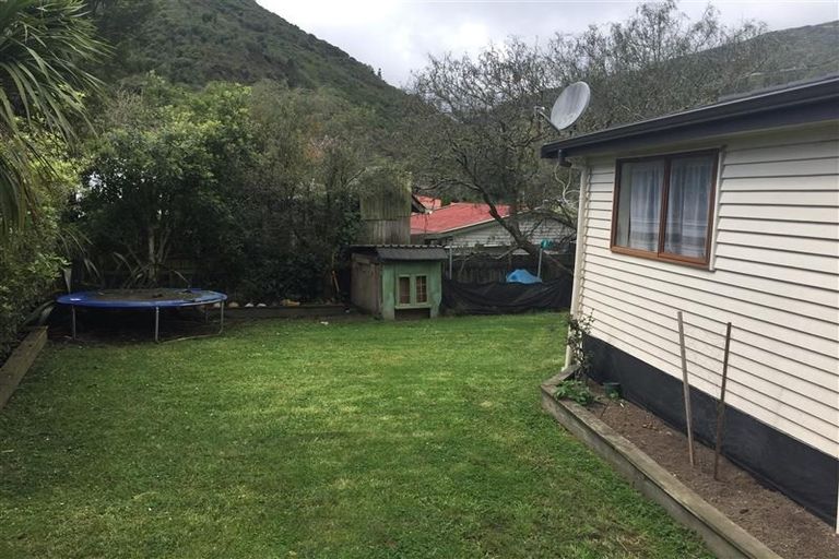 Photo of property in 16 Robinson Road, The Brook, Nelson, 7010