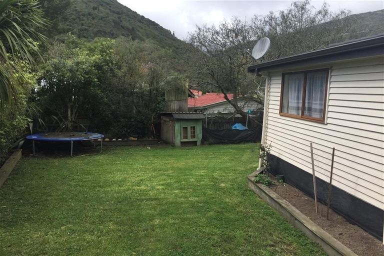 Photo of property in 16 Robinson Road, The Brook, Nelson, 7010