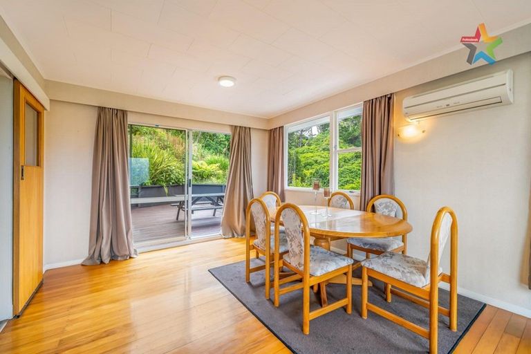 Photo of property in 42 Akatea Road, Korokoro, Lower Hutt, 5012