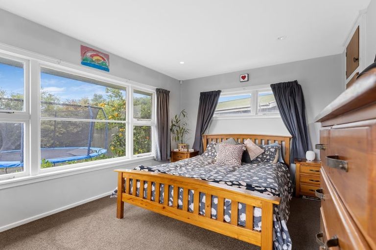 Photo of property in 9 Adrian Place, Shirley, Christchurch, 8061