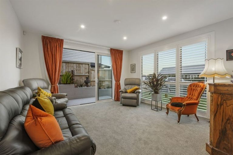 Photo of property in 26 Tawatawa Street, Long Bay, Auckland, 0630