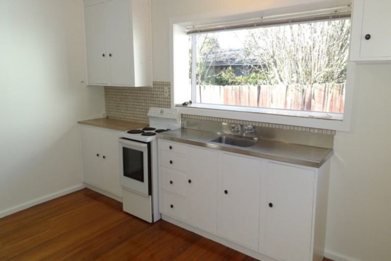 Photo of property in 2/9 Wadeley Road, Ilam, Christchurch, 8041