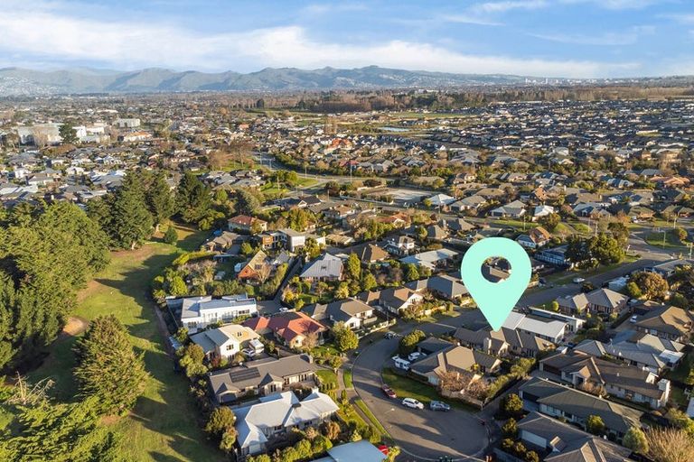 Photo of property in 15 Len Hale Place, Parklands, Christchurch, 8083