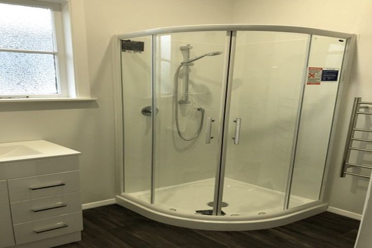 Photo of property in 33 Hindmarsh Street, Johnsonville, Wellington, 6037