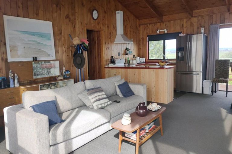 Photo of property in 113 Pukehina Parade, Pukehina, Te Puke, 3189