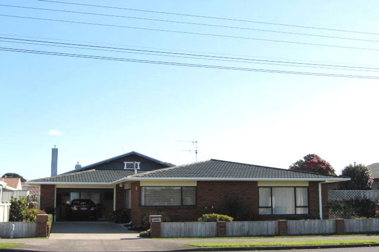 Photo of property in 16 Sanders Avenue, Westown, New Plymouth, 4310