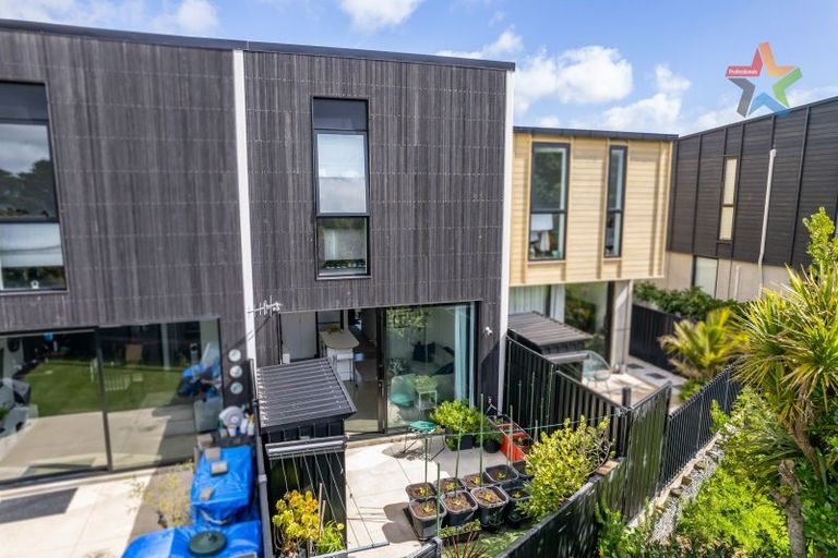 Photo of property in 21 Te Ara O Paetutu, Petone, Lower Hutt, 5012