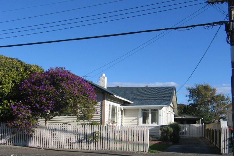 Photo of property in 26 South Street, Petone, Lower Hutt, 5012