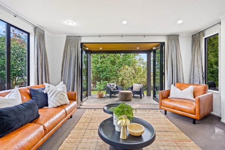 Photo of property in 98b Western Hills Drive, Kensington, Whangarei, 0112