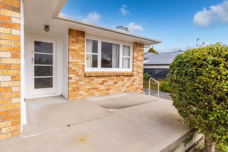 Photo of property in 24 Beverley Crescent, Hillcrest, Hamilton, 3216